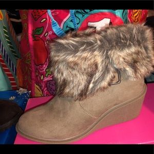 New Anna Maddy Taupe Sz 7M (B) Boots/Booties